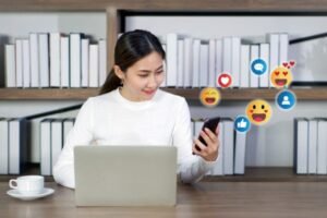 impact reseaux sociaux communication moderne